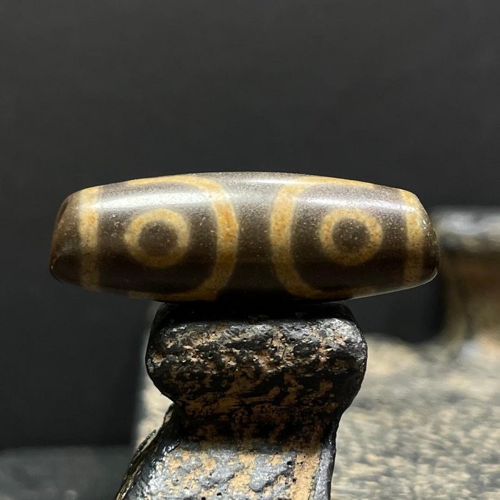 收藏天珠紅朱砂三眼老天珠！尺寸約13x36mm3600 XM2420 | Yahoo拍賣