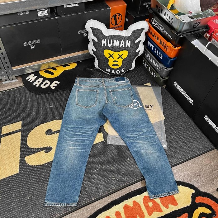✨美品✨DENIM BY VANQUISH FRAGMENT　ジーンズ　W28 VANQUISH x fragment design Print Wide Straight Denim Pants