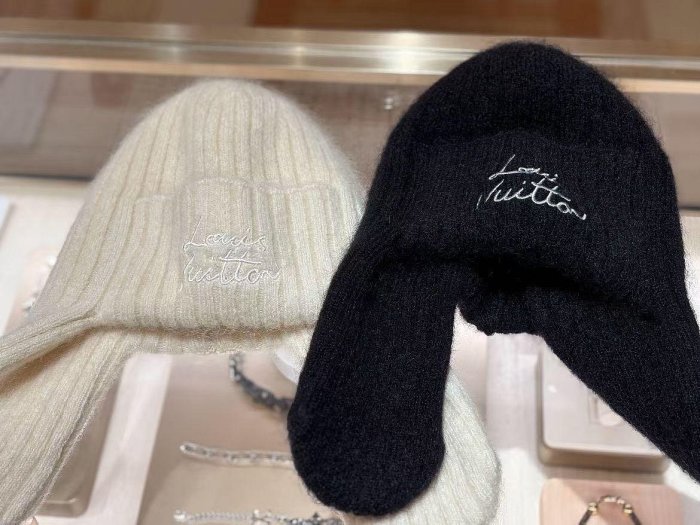 LV M97804 LV Script 帽子 太美必買????