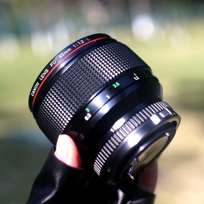 佳能 NFD 85 1.2L 紅圈人像鏡皇 FD Canon New FD 85mm F1.2 L 序號：18820 整體較-181