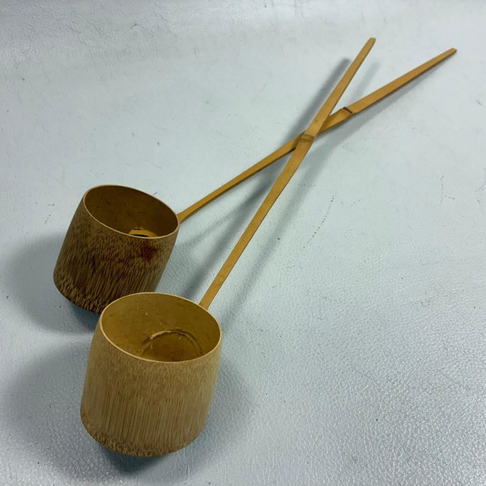 【藏舊尋寶屋】老日本 竹製長柄勺 水勺 手住 茶道配件 茶勺 共2入(一元起標)※2604150409534-8J※ | Yahoo拍賣