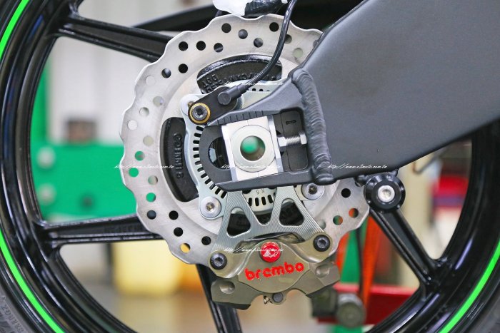 KAWASAKI ZX6R 636 ZX 6R 卡鉗轉接座 BREMBO CNC 卡鉗座 卡鉗下移座 2019