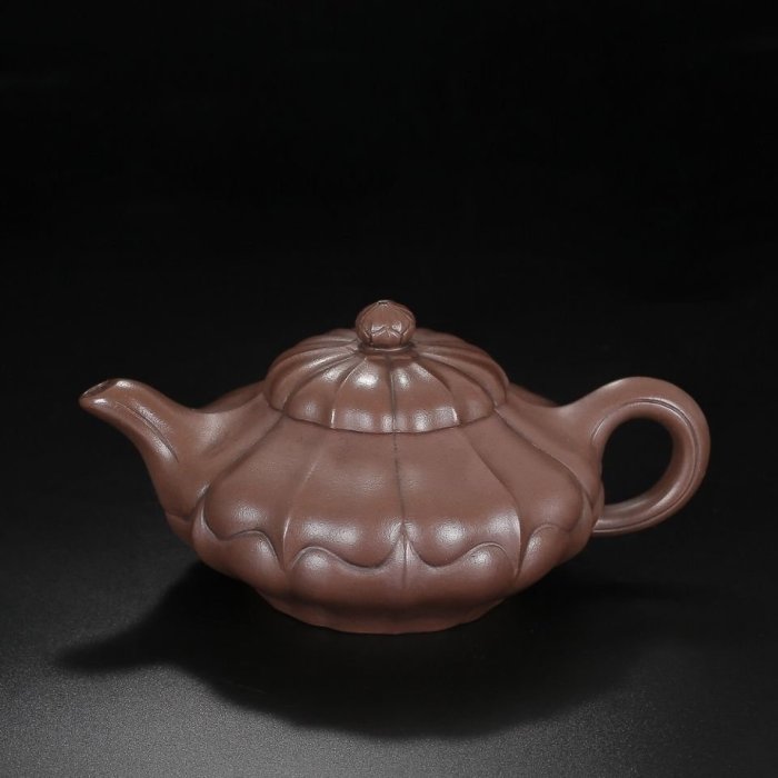 宜興紫砂茶壷（底款「施小馬製」） bc00ee10-99f0-465d-9485-