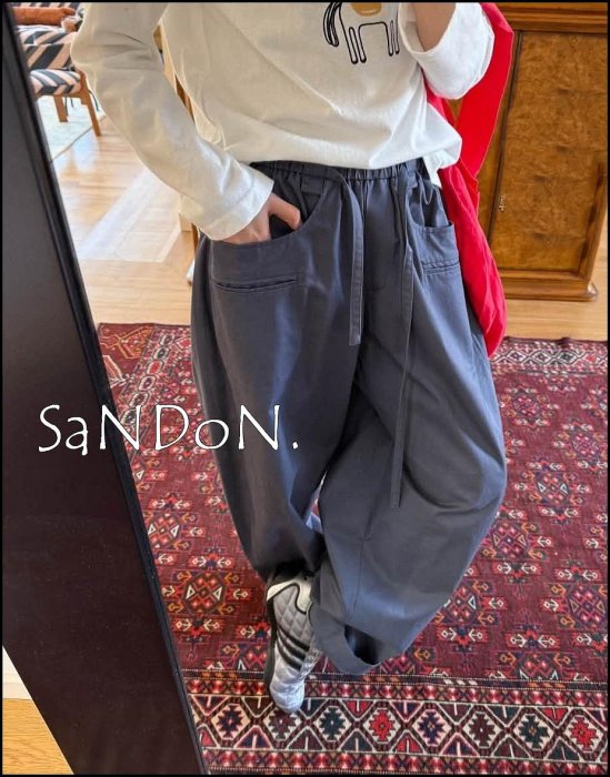 SaNDoN x『韓國製』自留立體彎刀版型顯瘦長好穿水洗棉抽繩錐形褲 260826