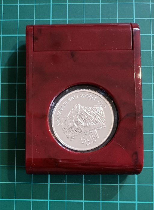 TB228 第34屆世界盃棒球賽紀念銀幣純銀999 重量15.568g 鑄造量13萬枚