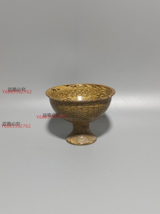 緑釉 練上 絞胎 高足杯 唐宋時代 高さ約10.5m 宋代絞胎高足杯黃釉紋理自然寬9.8高7.2cm 品相完好，釉色自然，紋理