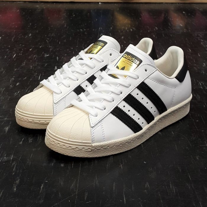 adidas gazelle silver green womens adidas Superstar 82 (Cloud White/Core Black/Off White)