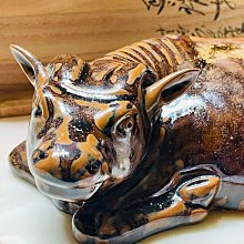 長崎縣無形文化財現川焼橫石臥牛，十三代臥牛窯全新原盒擺件生肖置物