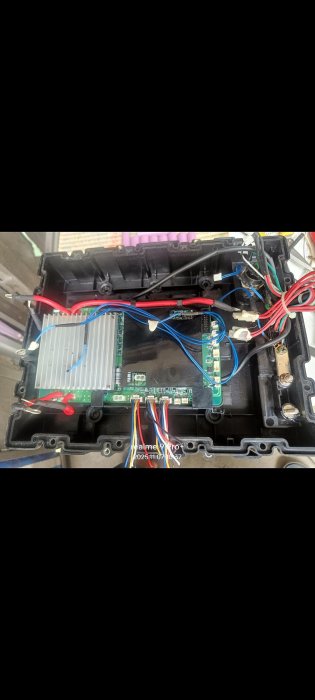 拆機良品。光陽電動車電池盒500bms元電源板1000元。含線含螺絲