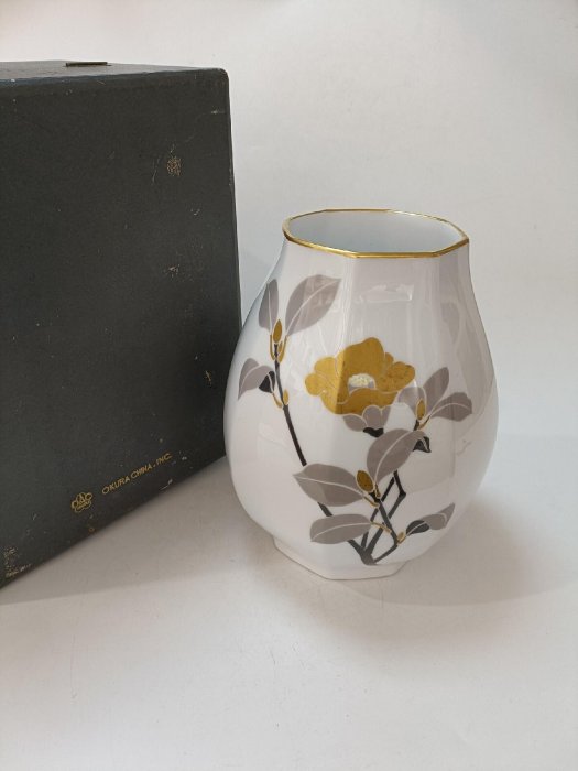 ◇ 大倉陶苑 OKURA CHINA 瑠璃 金蝕 花文 花瓶 高さ約27cm