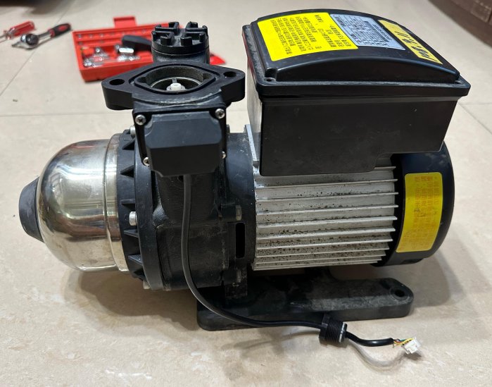 九如 二手 ESV200 ESV EKV 200 400 微電腦 穩壓 泵 電子 加壓 馬達 壓力桶 零件機 水機殼