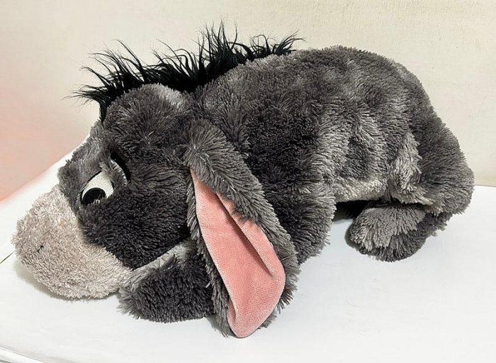 (二手)Disney 香港迪士尼~小熊維尼家族 屹耳 Eeyore 玩偶/娃娃(56cm)