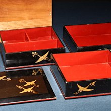 輪島塗　龍作　布着請合　三段重箱　木箱　B2241 5/6結標日本漆器三段重箱黑漆金蒔繪鶴松紋附桐箱BEC0390 -漆器蒔繪朱