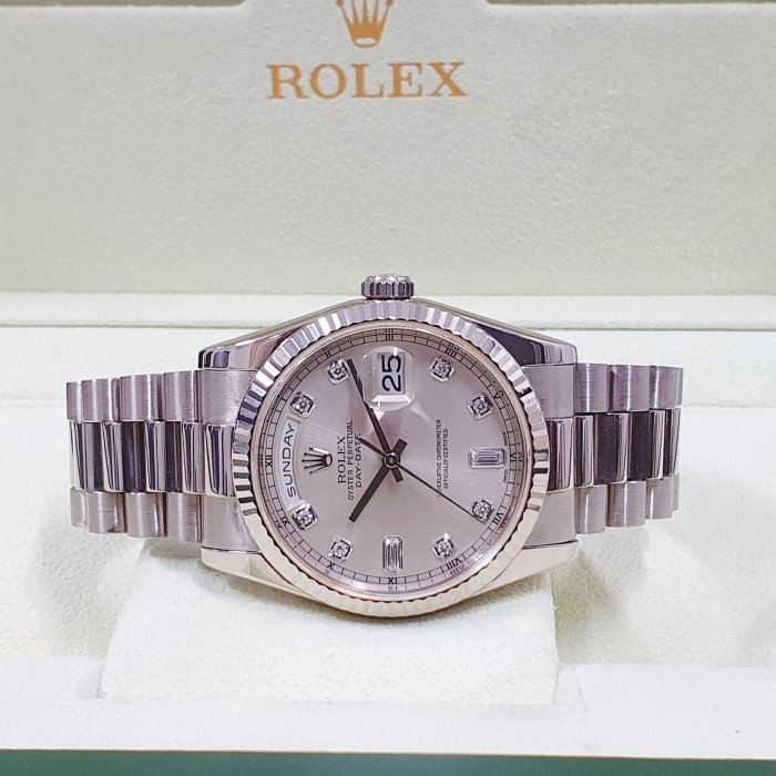 トラッピーさん専用　カルタイル ROLEX 勞力士118239 Day-Date 蠔式日誌18K白金新包台6.9T鑽石面