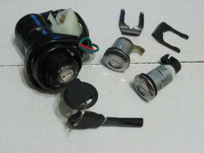 豪邁/豪邁125/迪爵(斜板款)鎖全組.全車套鎖總成.組鎖頭~全組開關組 全組鎖.