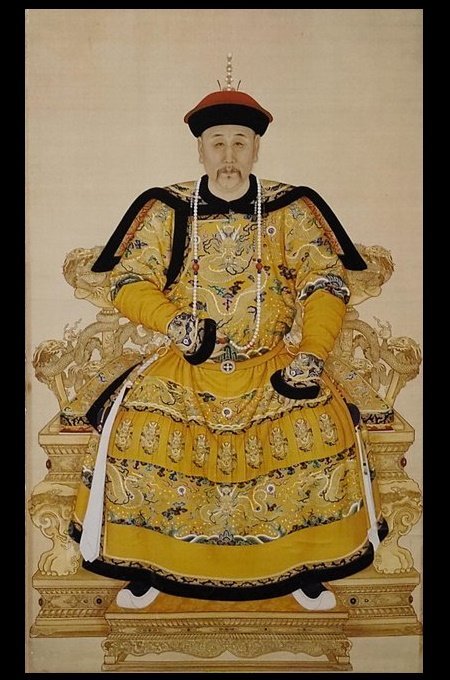 金王記拍寶網】(常5) S2515 早期大清雍正皇帝九龍皇袍坐像老印刷品一張