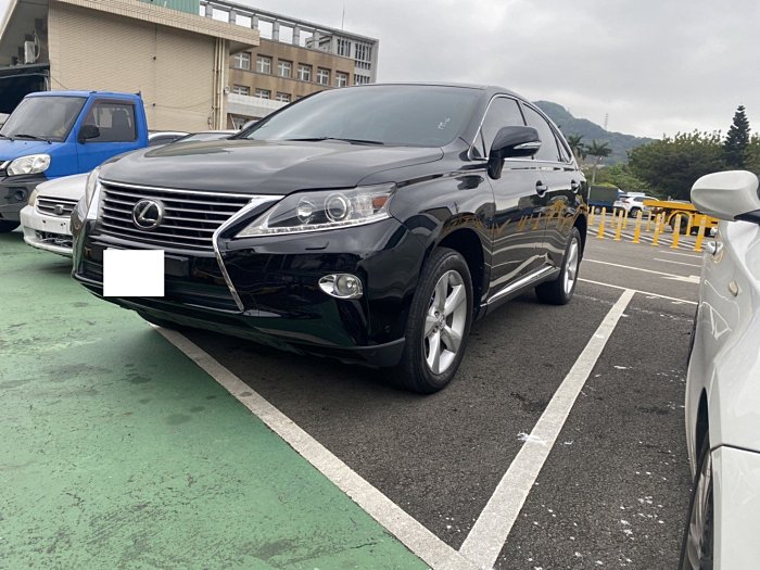 誠意出售 2015 LEXUS RX270 車況我把關你負責喜歡 己認證完成