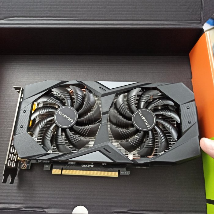 全新礦渣技嘉RTX2060 D6 6G顯示卡沒有挖過礦/搭機而來（整台主機拆下）