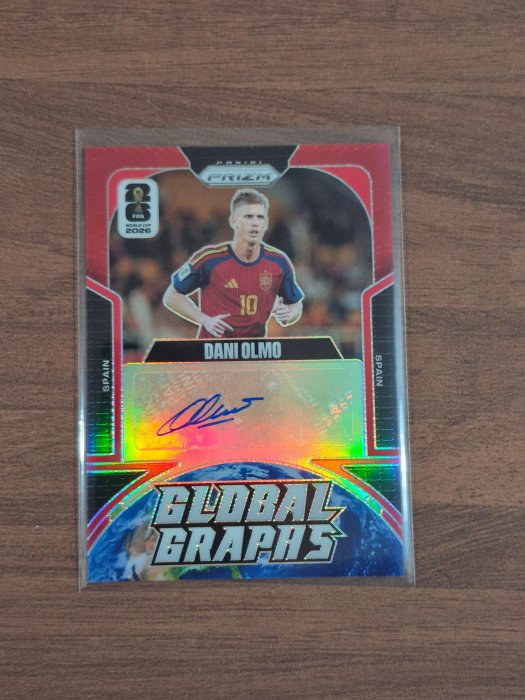 【畢拉卡舖】Dani Olmo 2026 Prizm World Cup FIFA Auto Red 15/49 西班牙前鋒紅亮限量簽名卡