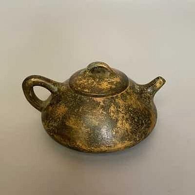舊藏乾隆年制茶壺擺件古黃銅壺手把壺茶道創意茶寵擺件尺寸見圖示古樸的