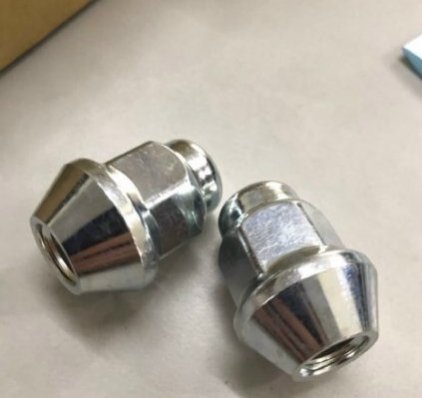 通信販售 FOCUS 改良式 螺帽 輪圈螺帽 ㄧ體式 KUGA Fiesta Mondeo EcoSport