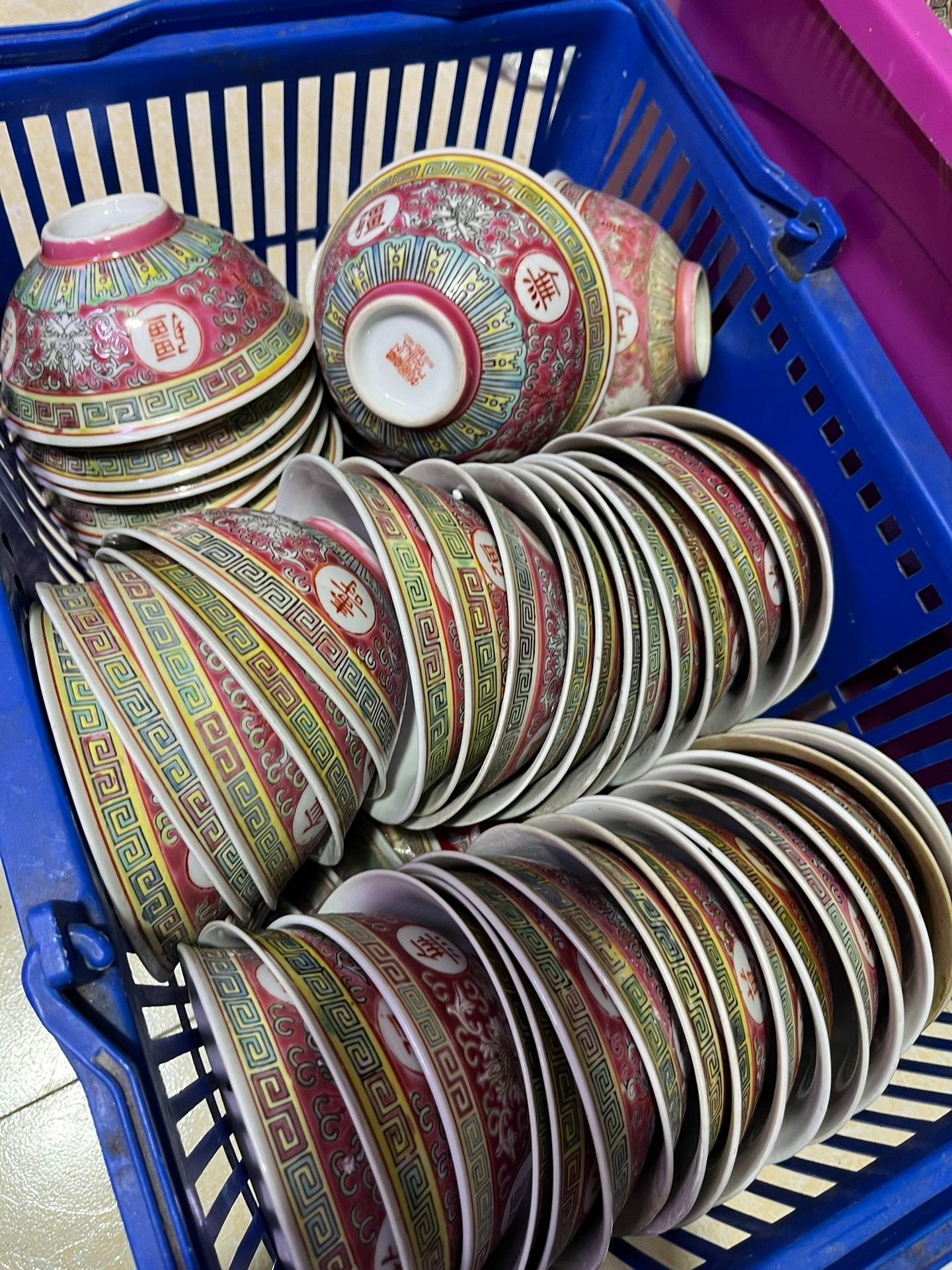萬壽無疆碗，七八十年代景德鎮萬壽無疆，庫存手繪粉彩小碗茶碗，有幾百
