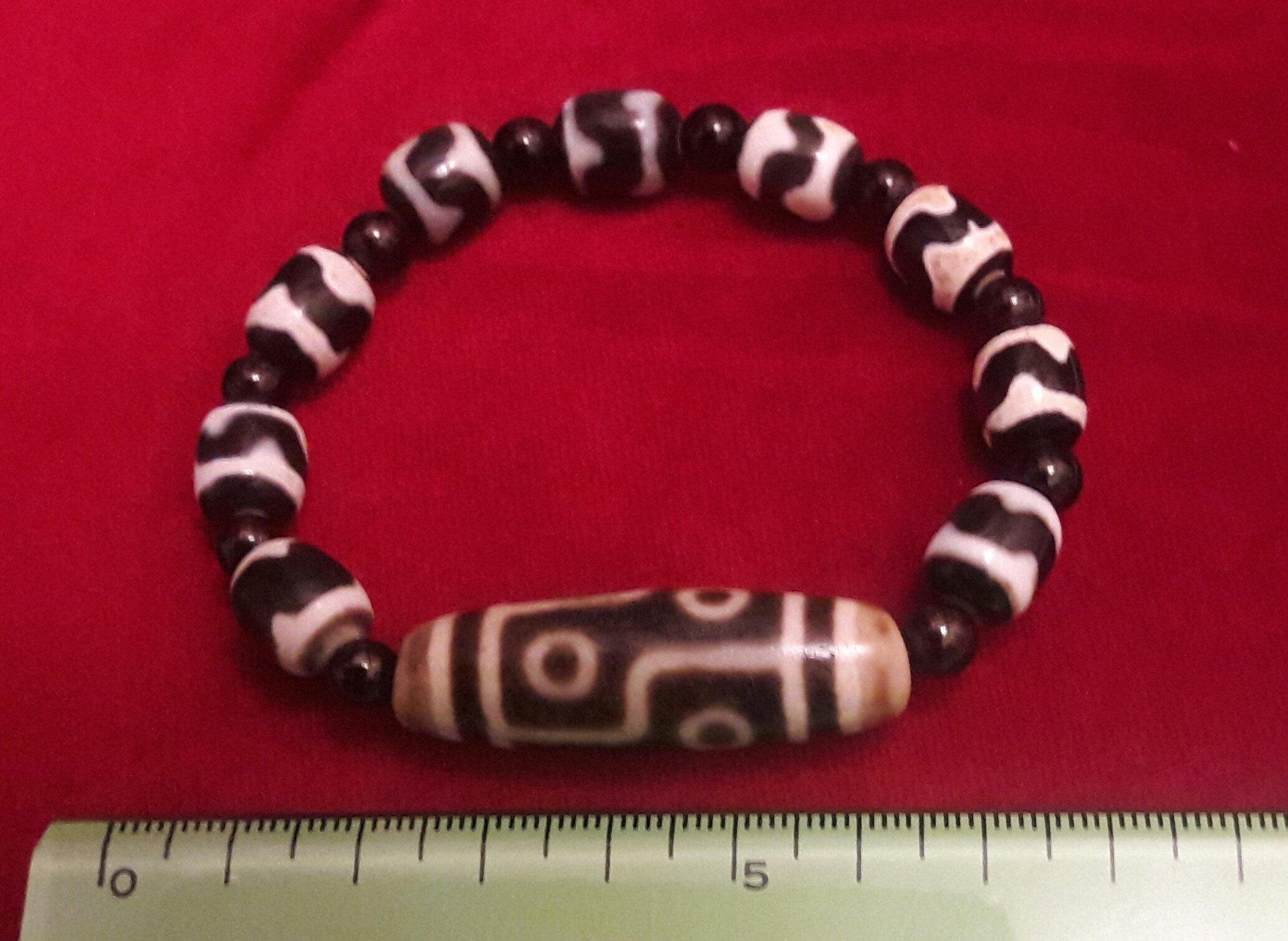 早期收藏六眼天珠搭配九顆小虎牙（買就送葫蘆掛飾） | Yahoo拍賣