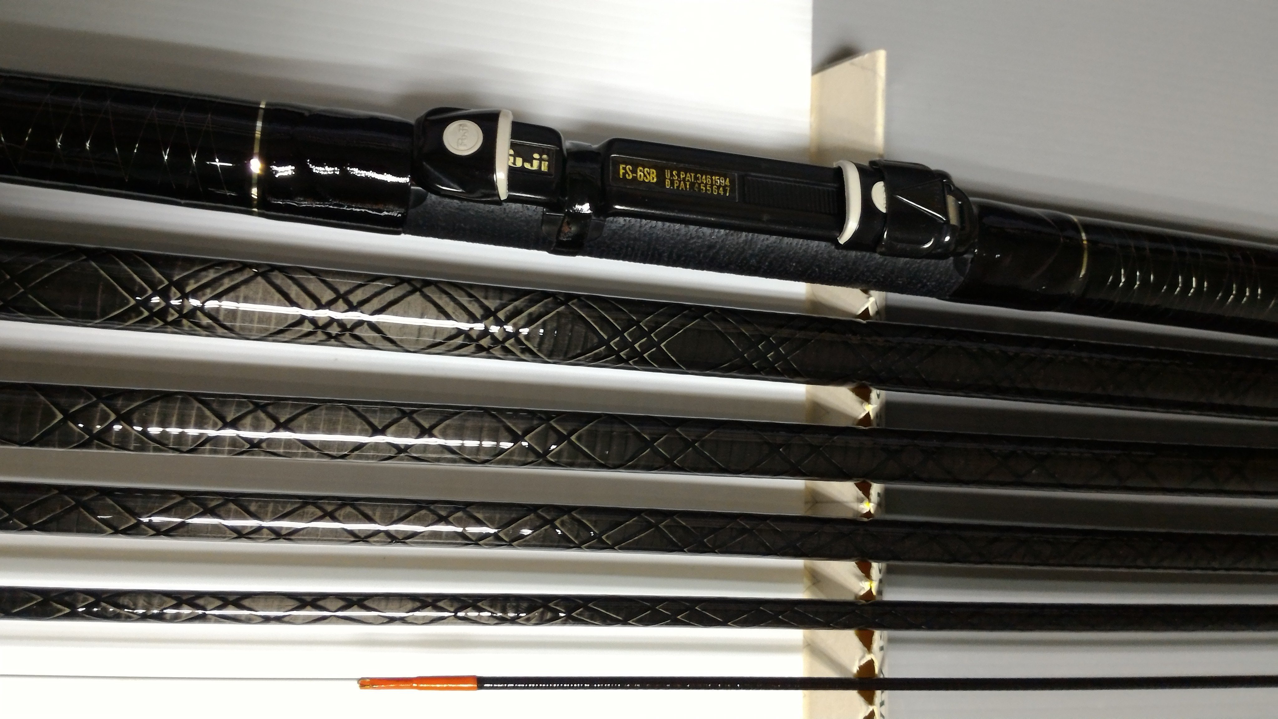 Amorphous WHISKER THE ヘラ 抱月 18尺 T/ DAIWA Amorphous WHISKER THE ヘラ 抱月 硬調 18 竿 6本継ぎ