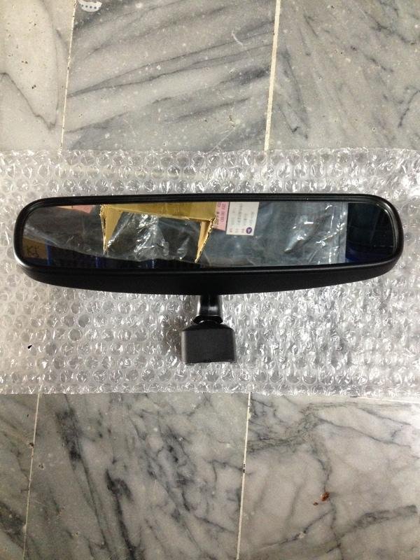 正廠 TOYOTA PREVIA 06 室內鏡 室內後視鏡 其它前保桿,後保桿,發電機,啟動馬達,水箱罩,惰輪 歡迎詢問