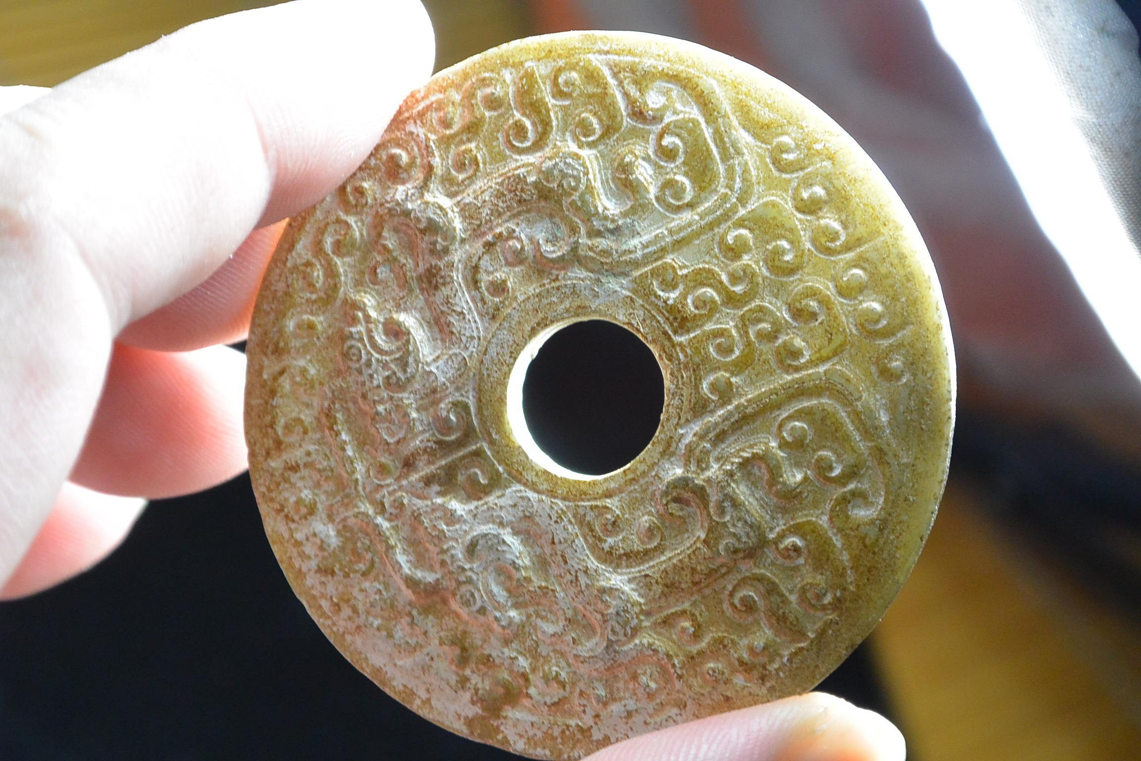 天地居] 帶沁龍紋玉璧玉珮玉佩雙面雕工質變0905 | Yahoo拍賣