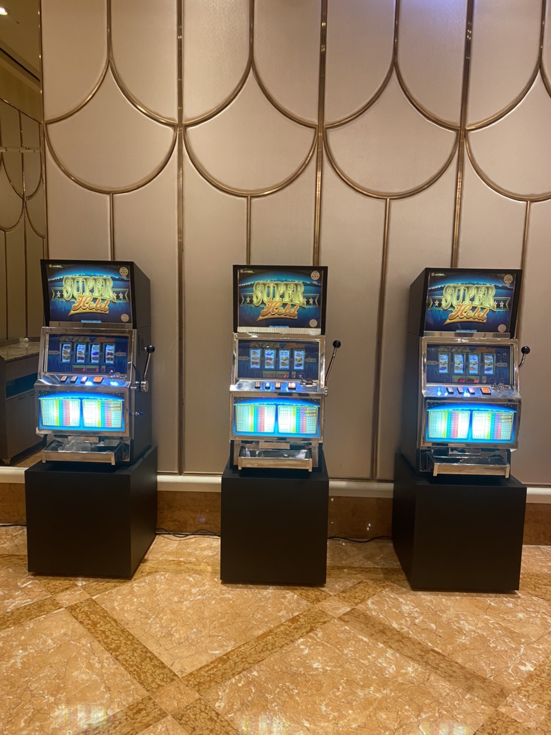 客製化拉霸機美式拉霸機吃角子老虎機賭場拉斯維加CASINO 活動飯店展場活動聖誕尾牙春酒東昇電玩| Yahoo拍賣