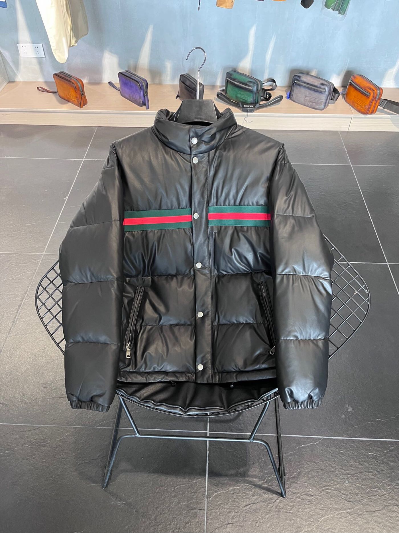 『RP精品』Gucci 新款黑色織帶皮羽絨外套 皮衣 羽絨外套 夾克 皮外套