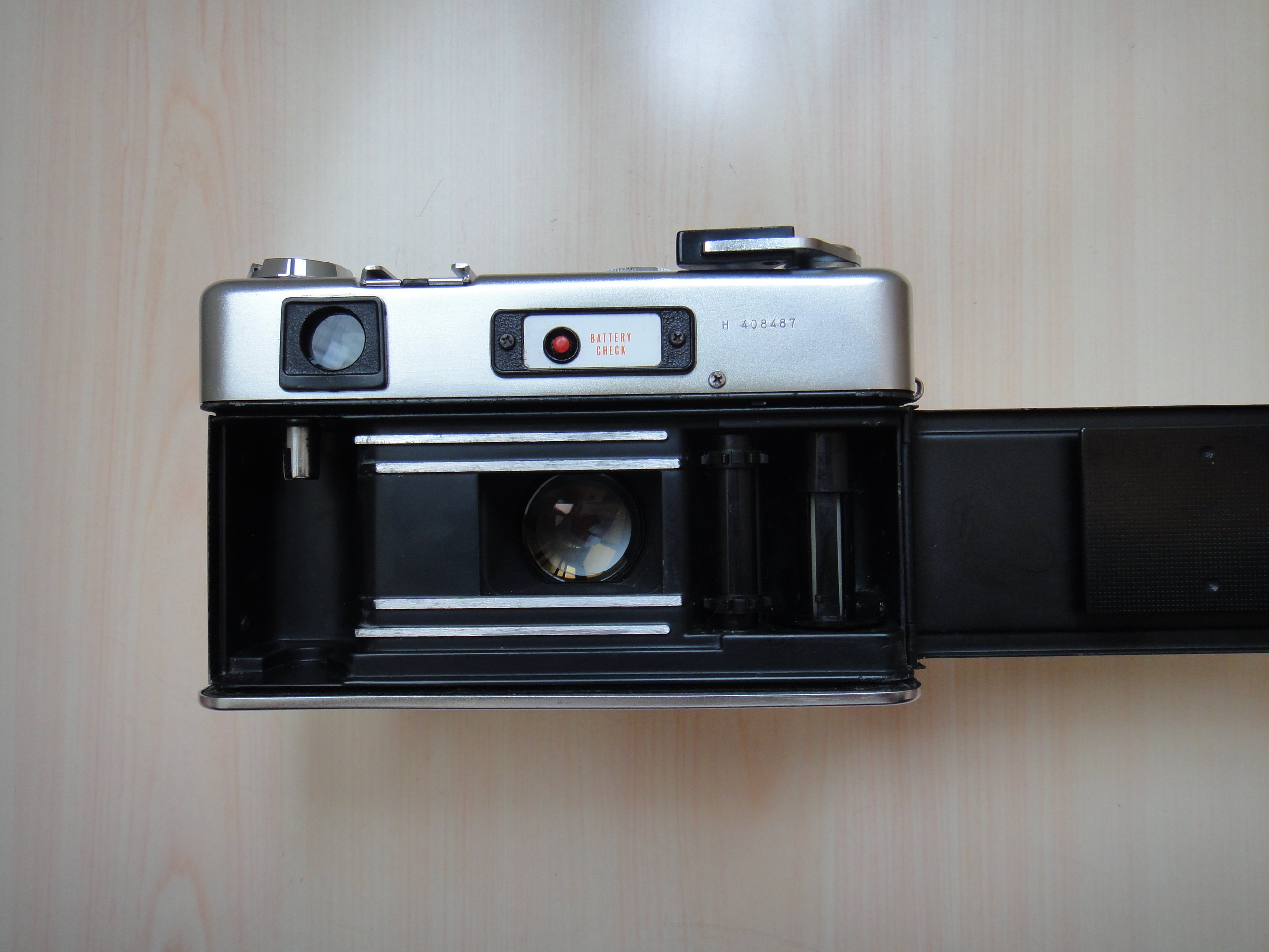 康泰典藏】YASHICA ELECTRO 35 GS相機(5)~功能皆正常~附代用電池~隨買