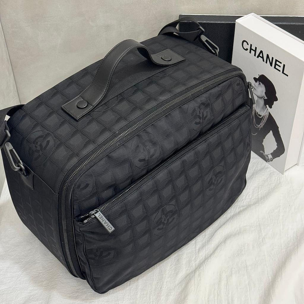 【赫蒂國際精品】 Chanel 黑色黑扣冰格行李箱