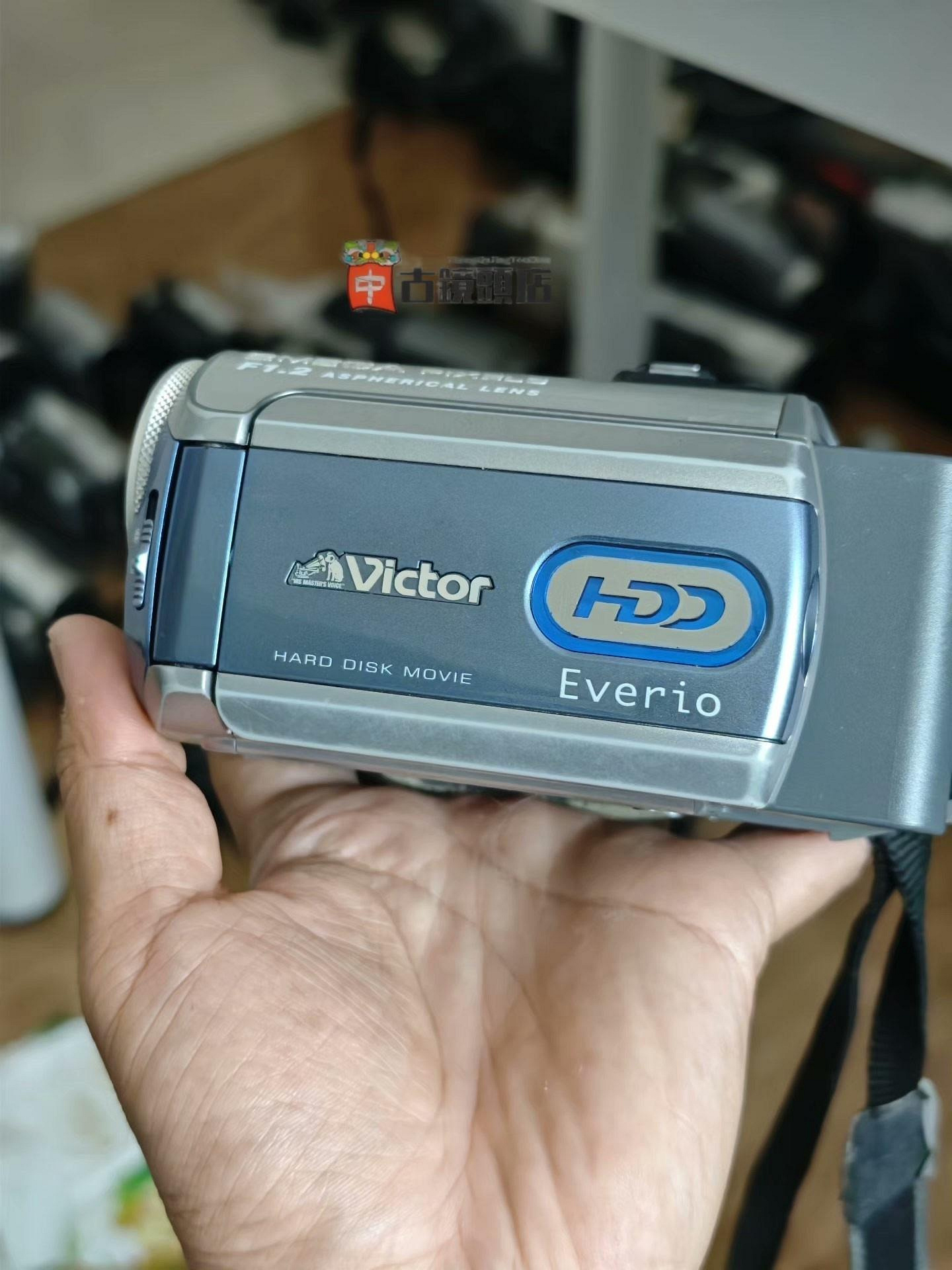 Victor・JVC GZ-E565-W ビヒン Amazon | JVCKENWOOD JVC ビデオカメラ