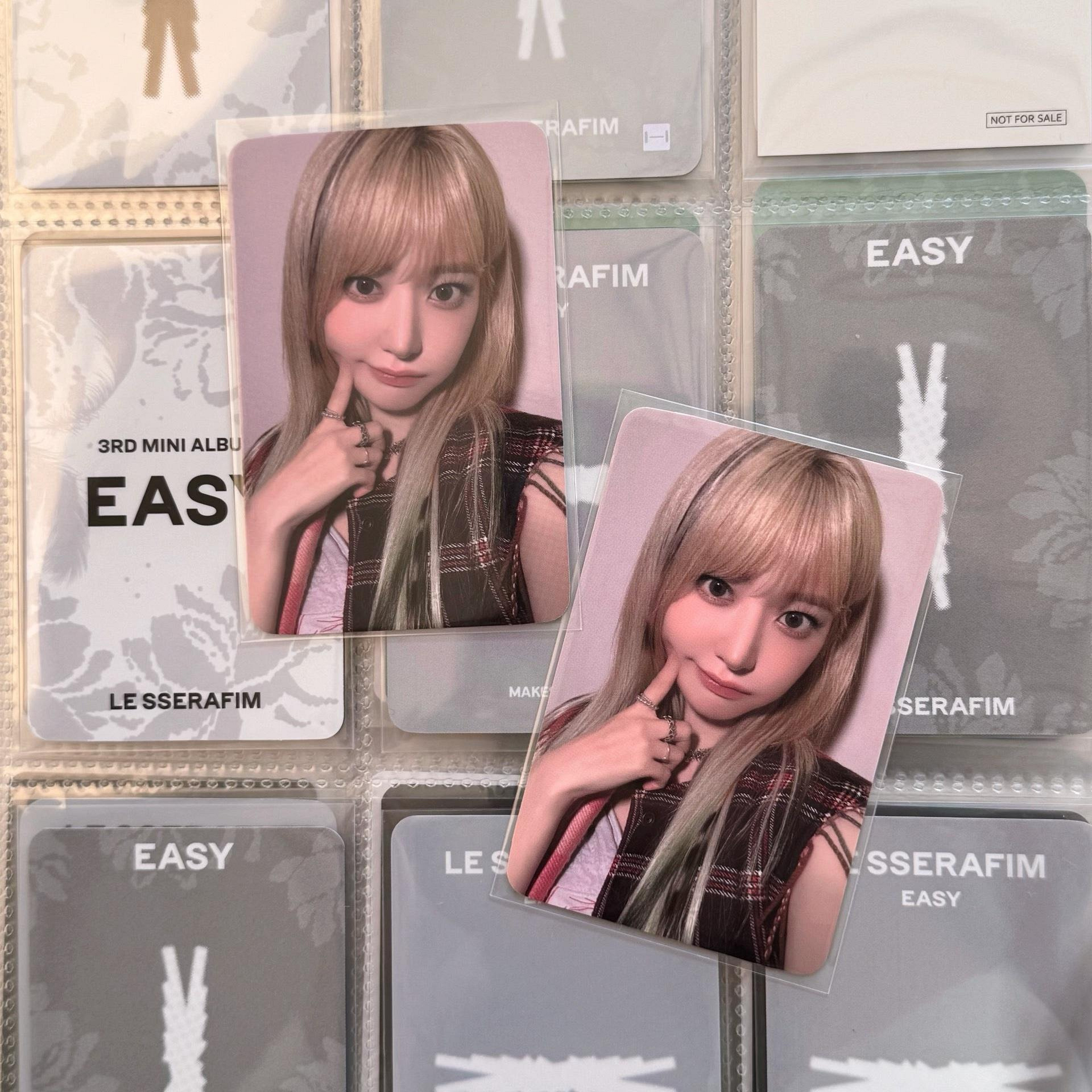 LESSERAFIM「EASY」スペシャル　レア　トレカ　2種　宮脇咲良 嚴選熾lesserafim EASY 宮脇咲良K4特典卡小櫻花豬包限定易購超值限量版