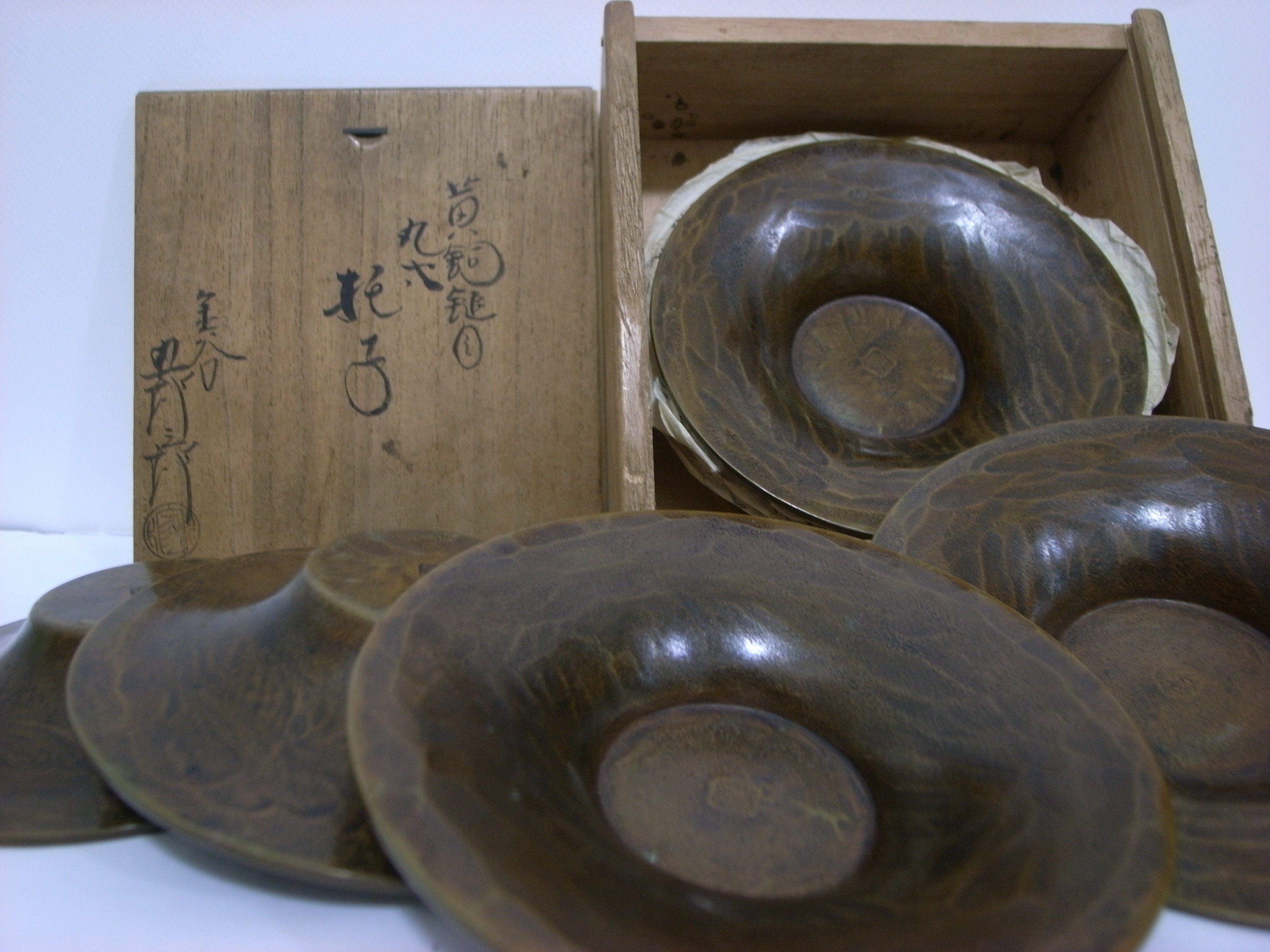 朔古玩賞＝《精緻茶具》日本名家金谷五郎三郎手工鎚打銅杯托共箱（已讓