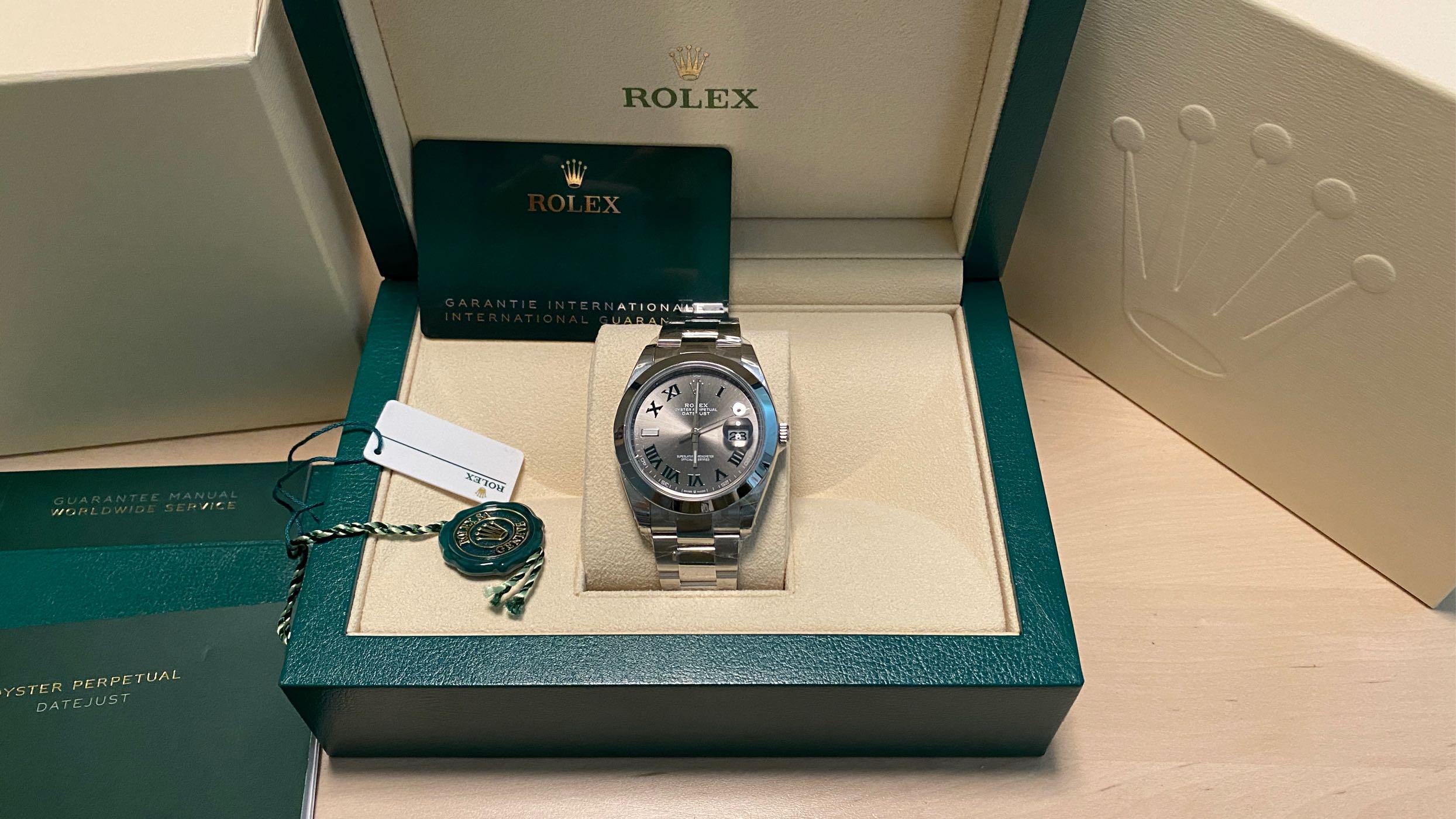 ROLEX datejust 126300 溫布頓 全膜未使用。