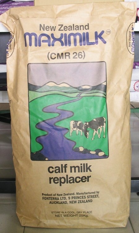 (TIEN-I 天一食品原料) 紐西蘭犢牛用人工乳(CMR26) 動物 飼料用奶粉 25kg/袋 本批貨期限到2026/07/29 促銷中