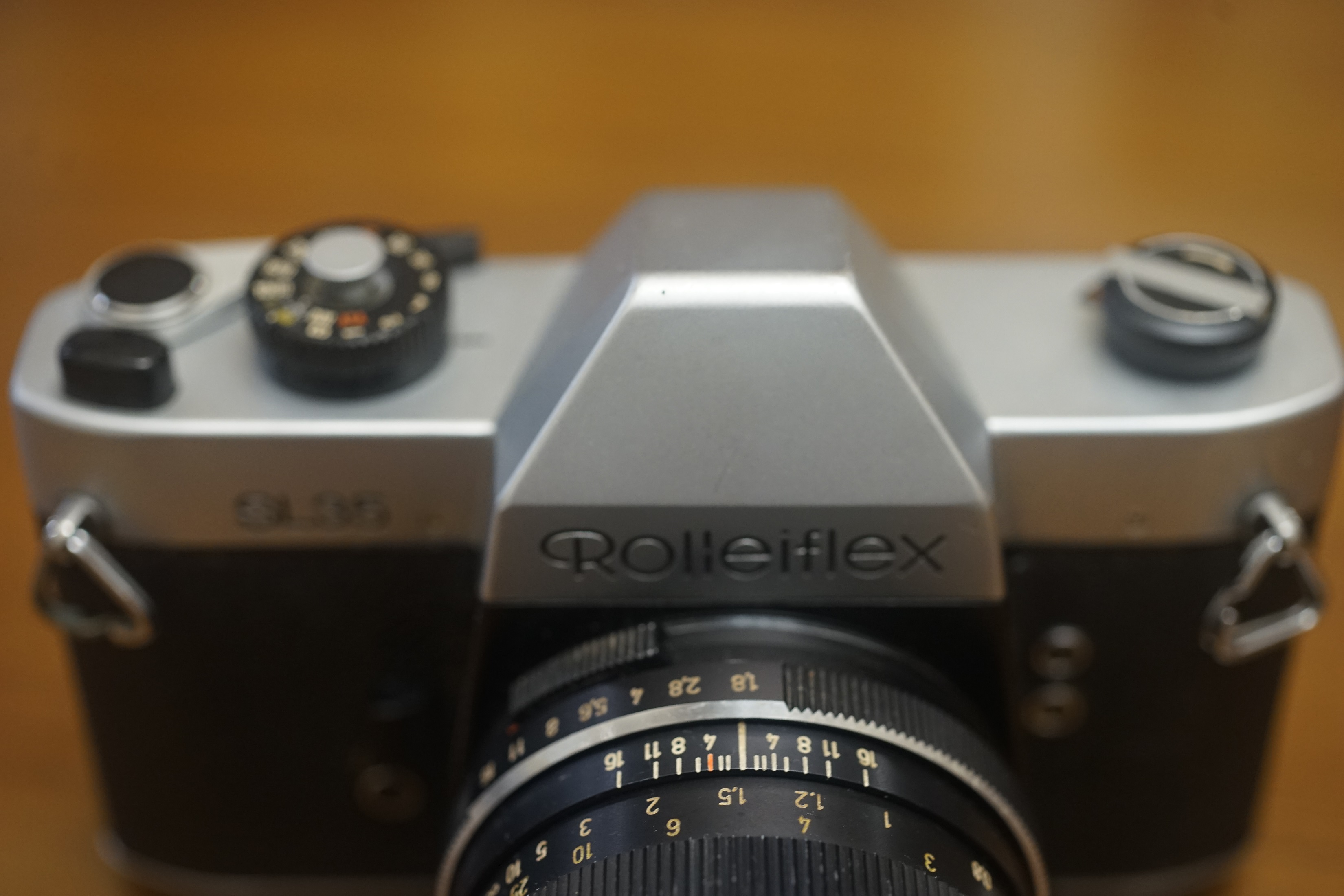 ローライ SL35E Rollei-HFT Planar 50mm F1.8 ローライ SL35E Rollei-HFT Planar 50mm F1.8