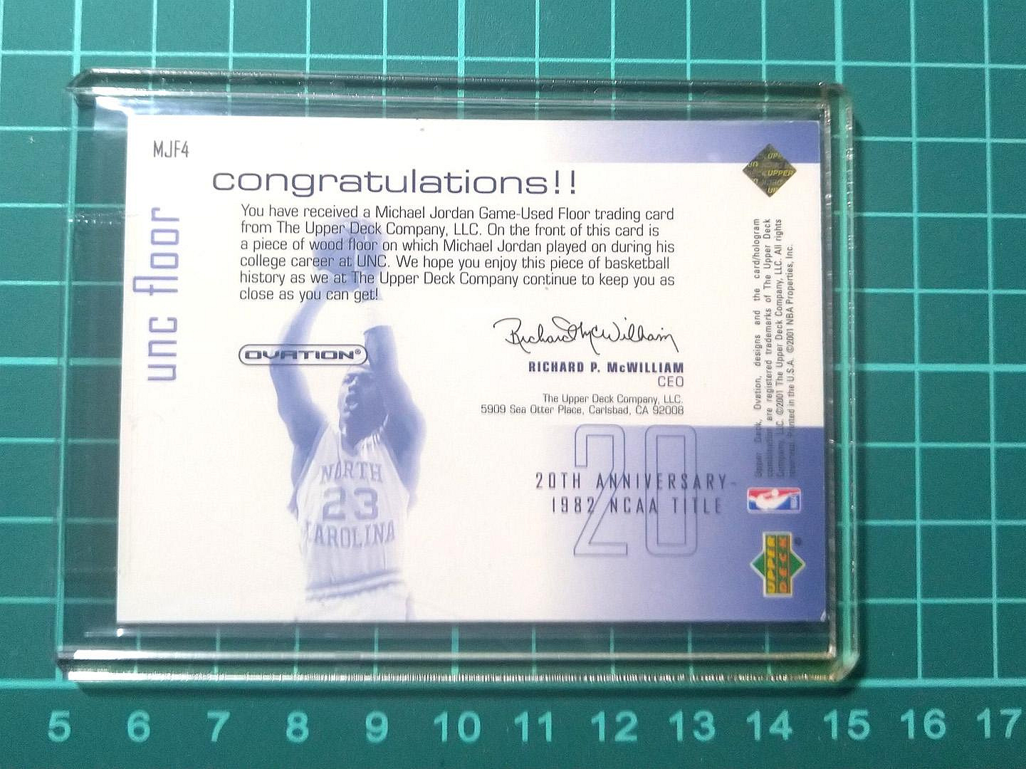 2001 Ud Ovation Michael Jordan Unc Floor (卡角有損傷) | Yahoo拍賣