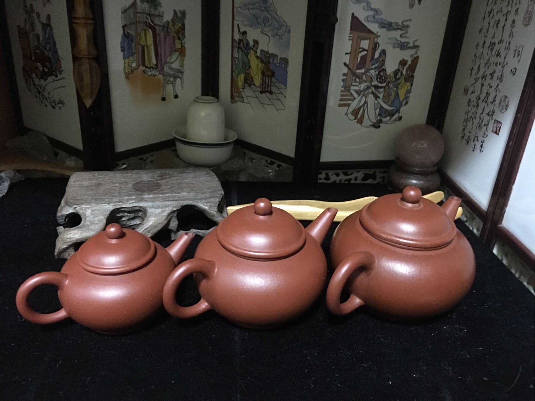 皇室御用精品紫砂館@全手工標準壺.中國宜興戊寅年製.ㄧ條龍.三代