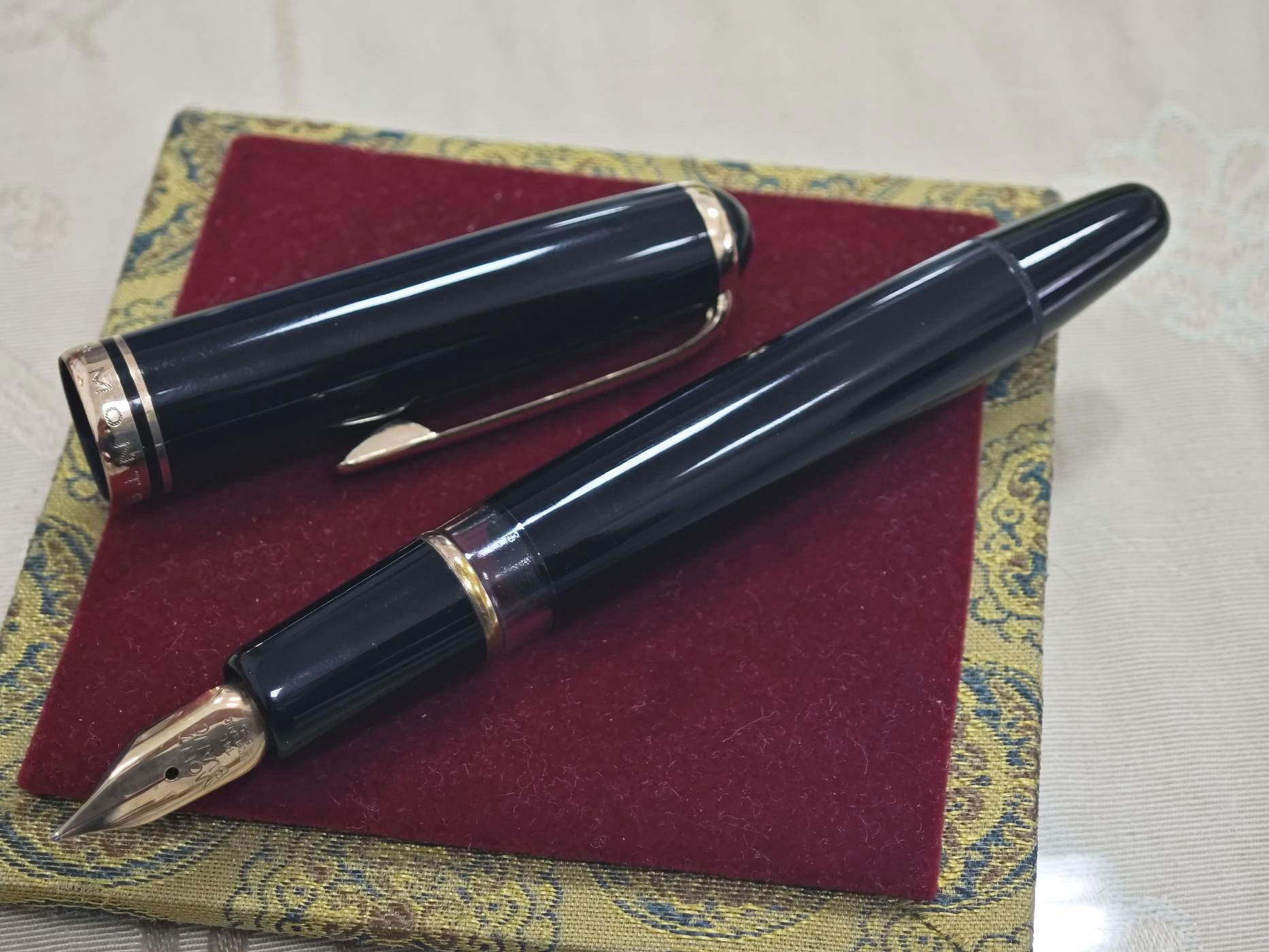 美筆美品1950年代古董鋼筆萬寶龍Montblanc 256 14c金F尖| Yahoo拍賣