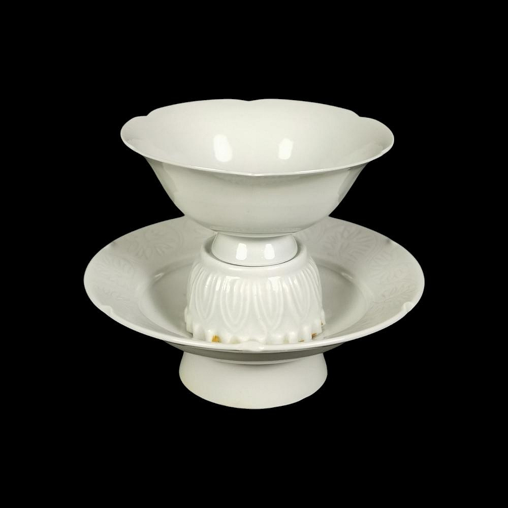 中国　宋　湖田窯　青白磁　盃　盃台 宋代 湖田窯 影青 青白磁花口杯（960–1279CE） | 入蘆花