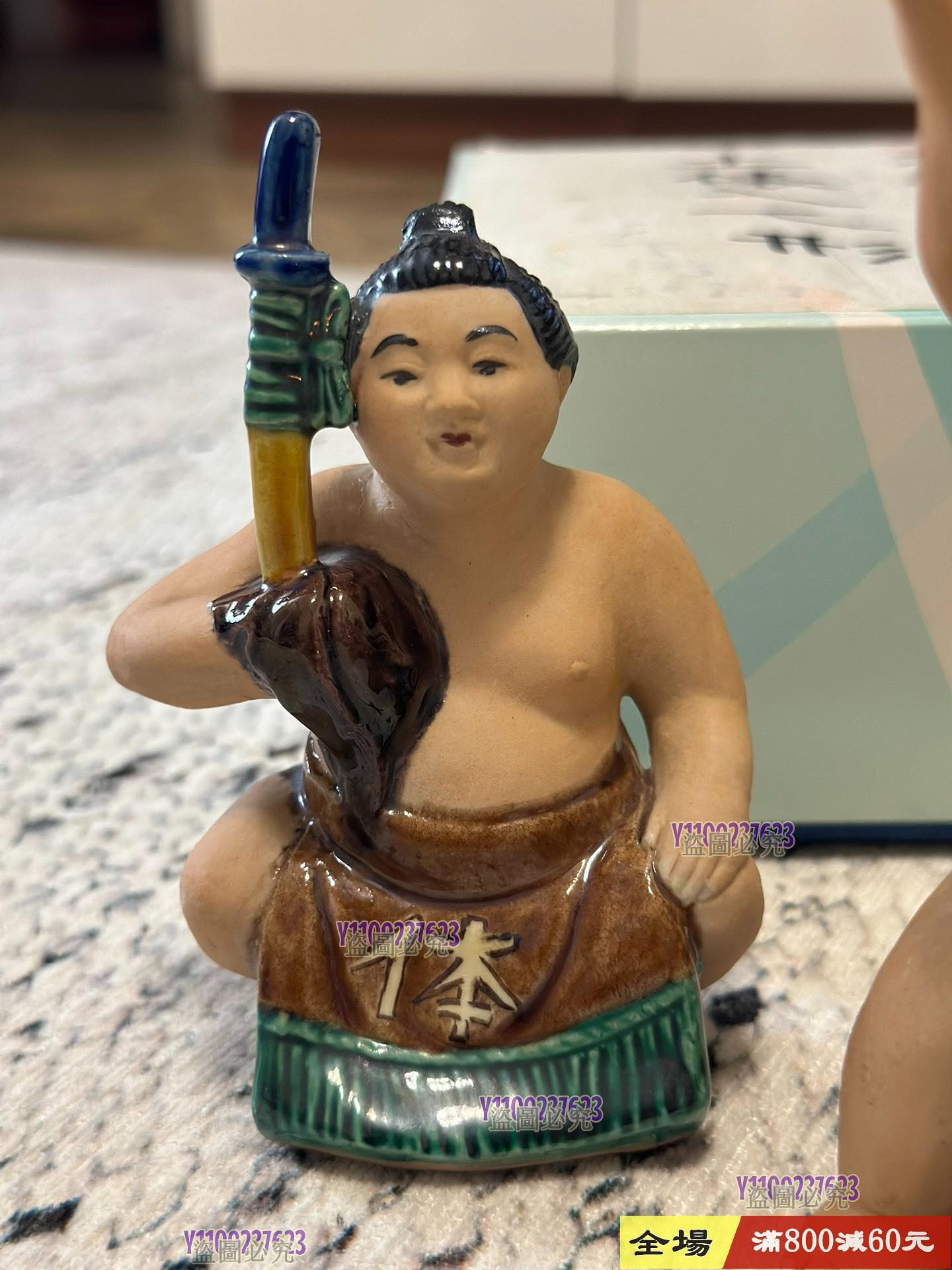 日本舶來品九谷燒八幡窯須榮義作這個窯口和作者市面看到的獅子居多人物