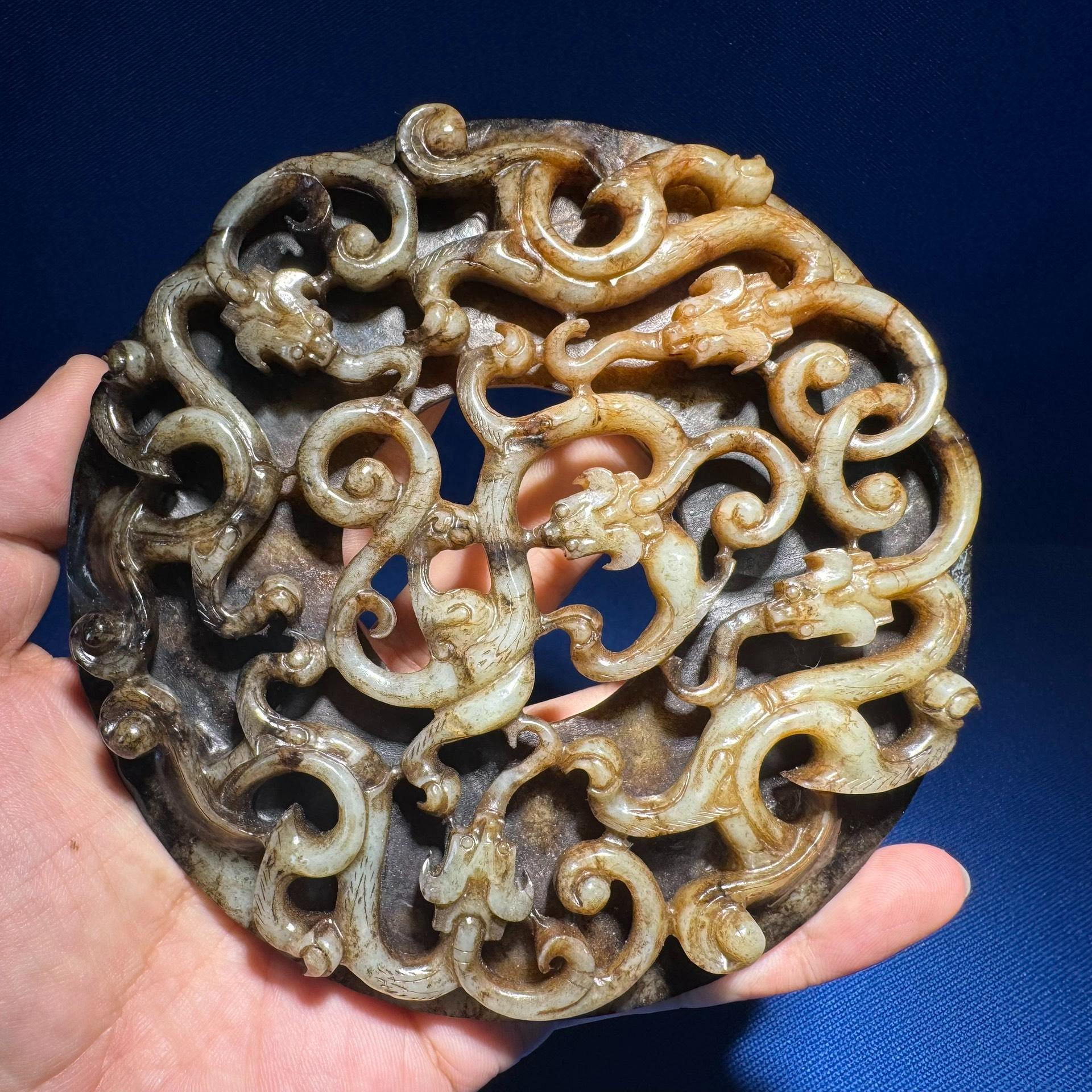 中国古骨董品　秘境古和田玉　高古玉刀ペア　龍紋彫刻　極細工浮彫　魔除けお守り守護 安】漢時代 和田玉 高古玉 魑龍紋玉璧 極細工 古置物 古擺件