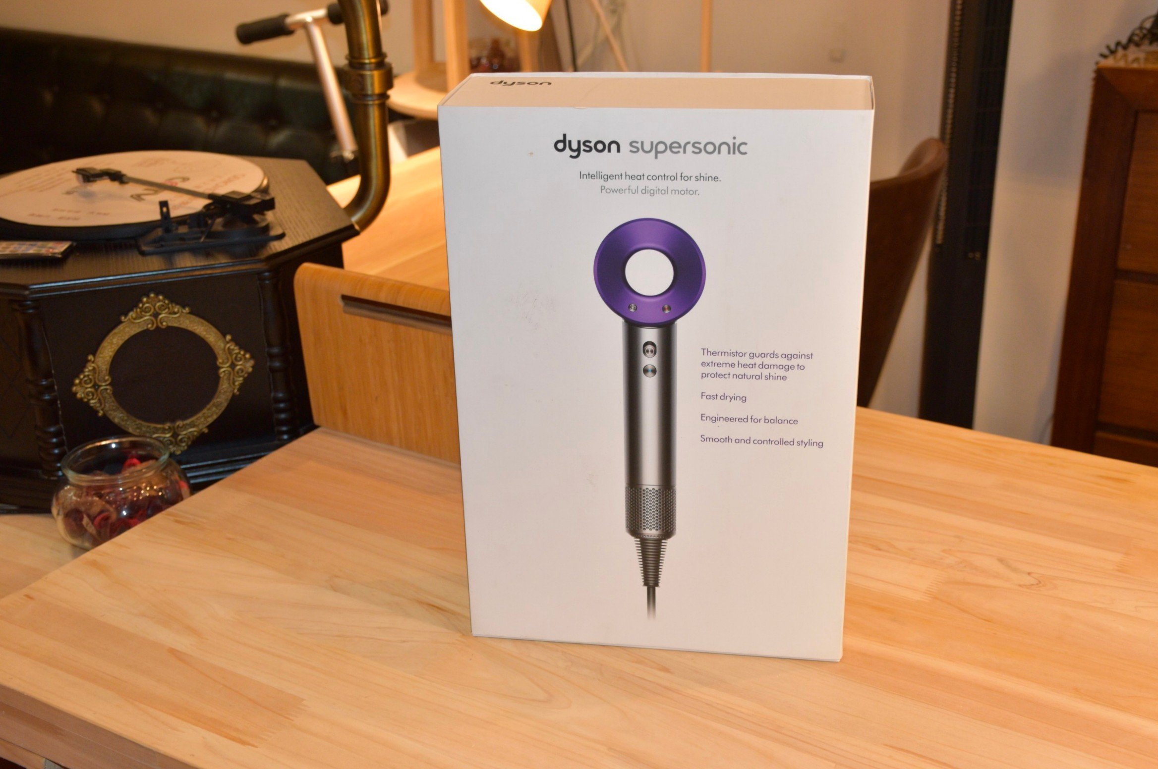 奇機巨蛋06.10.08【dyson戴森】Dyson Supersonic HD01 吹風機紫色全新
