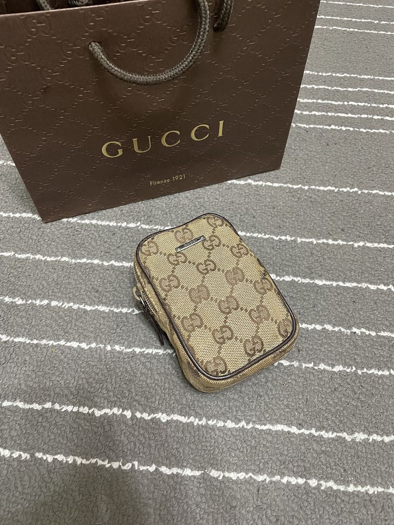 GUCCI 煙盒 菸盒 零錢包 小手拿包 化妝包 口紅包 信用卡包 卡片包 名片包...免運費