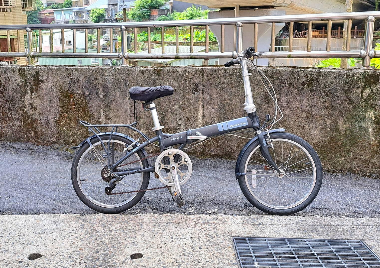 二手~DAHON vitesse D7(7005) 20吋 7段轉把變速 鋁合金折疊腳踏車 自行車 小折 單車~功能正常