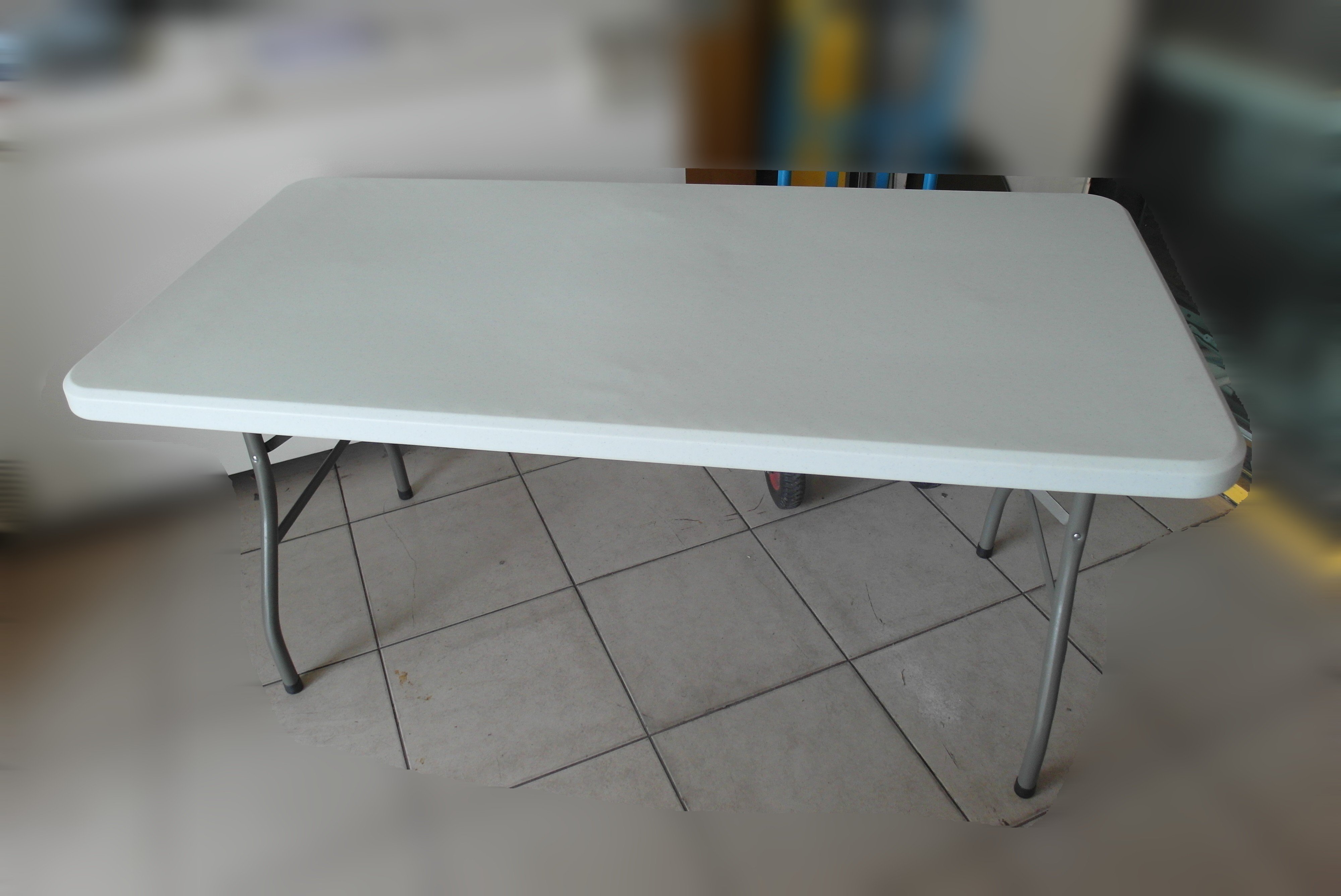 新竹二手家具買賣推薦百豐悅-全新限量出清5尺塑鋼鐵腳折合桌會議桌戶外休閒桌折疊桌野餐桌新竹2手傢俱買賣竹北二手家電買賣|
